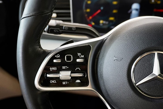 Mercedes-Benz GLE350 d 15 of 22