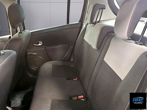 Renault Clio 9 of 11