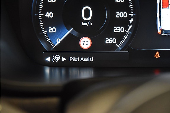 Volvo V90 Cross Country 21 of 27