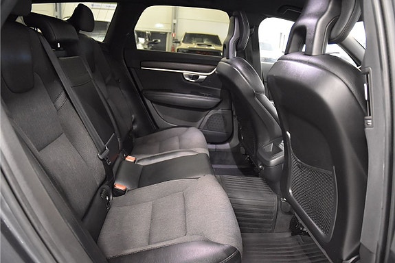 Volvo V90 Cross Country 13 of 27