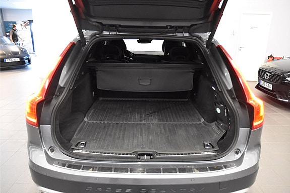 Volvo V90 Cross Country 27 of 27