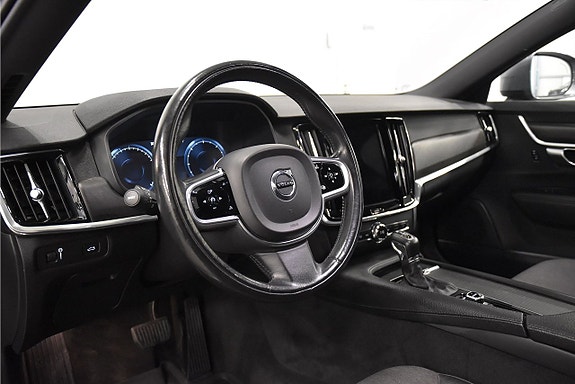 Volvo V90 Cross Country 9 of 27