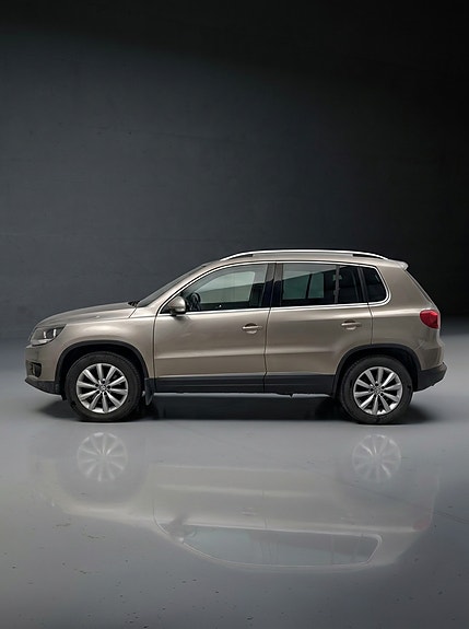 Volkswagen Tiguan 3 of 5