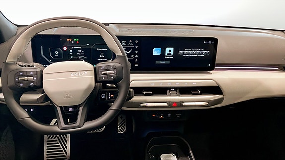 Kia EV4 4 of 8