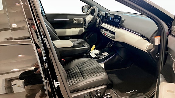 Kia EV4 3 of 8