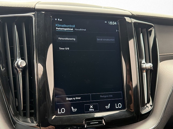 Volvo XC60 28 of 30