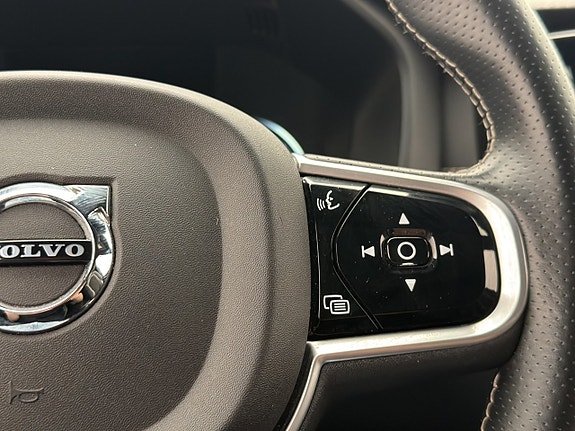 Volvo XC60 21 of 30
