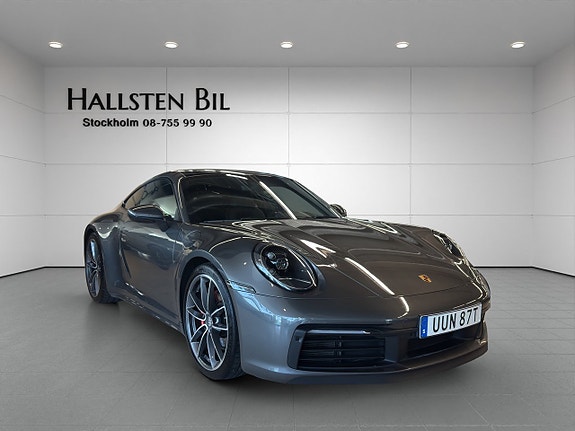 Porsche 911 4 of 5