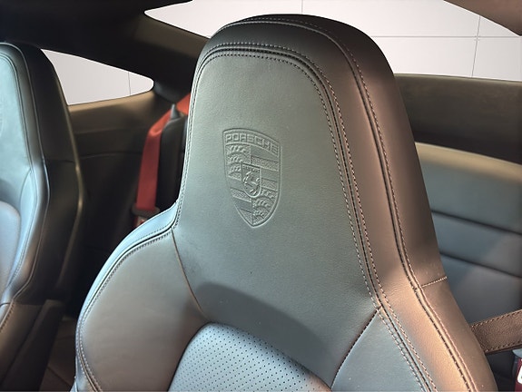 Porsche 911 14 of 25