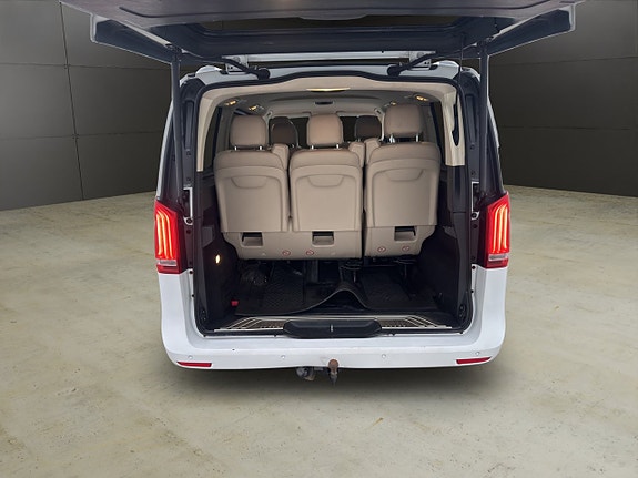 Mercedes-Benz V250 d 14 of 30