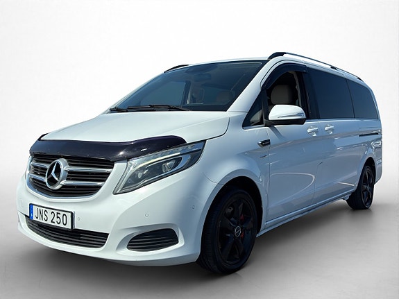 Mercedes-Benz V250 d 3 of 5