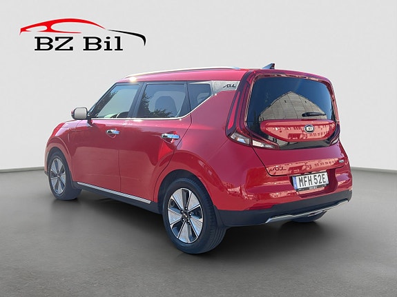 Kia Soul 3 of 5