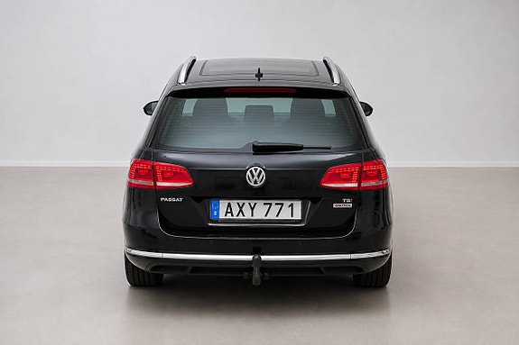 Volkswagen Passat 6 of 24