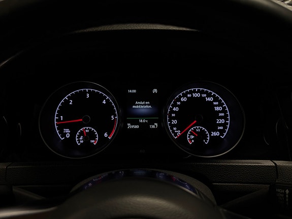 Volkswagen Golf VII 16 of 17