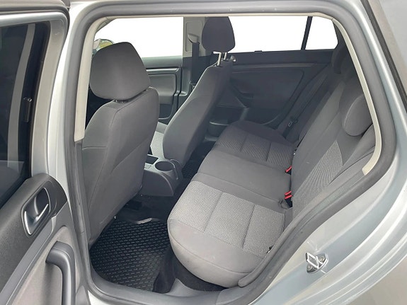 Volkswagen Golf V 11 of 11