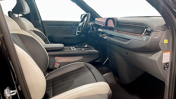 Kia EV9 3 of 13