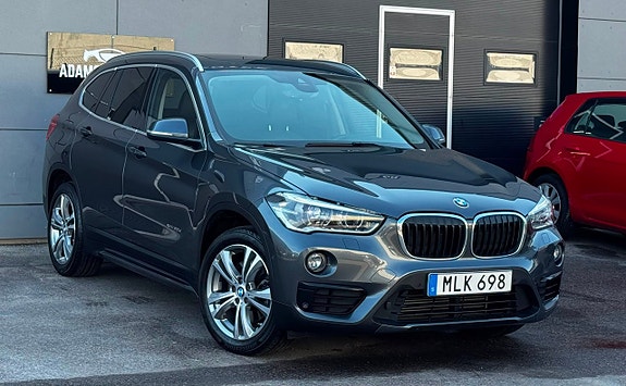 BMW X1 3 of 5