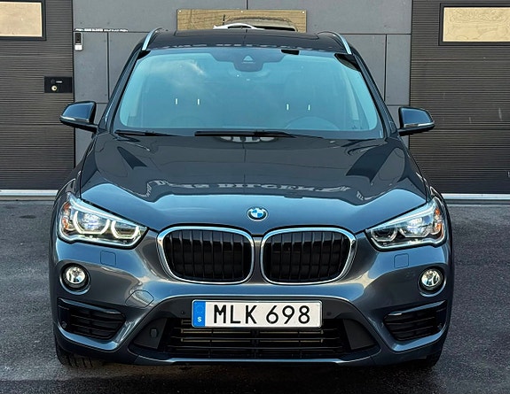 BMW X1 2 of 5