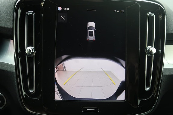 Volvo XC40 17 of 20