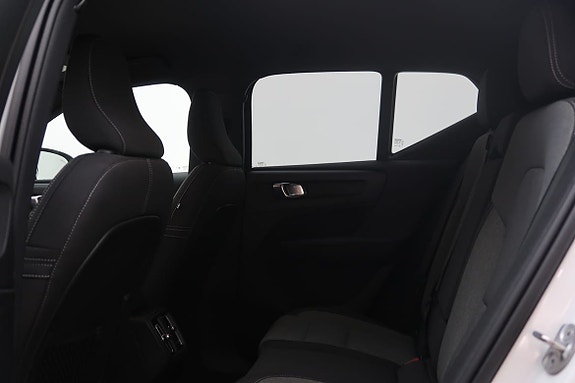 Volvo XC40 5 of 5