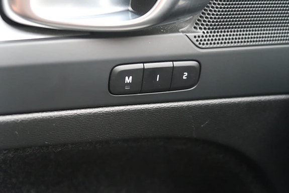 Volvo XC40 11 of 20