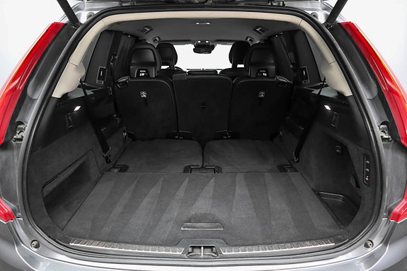 Volvo XC90 7 of 7