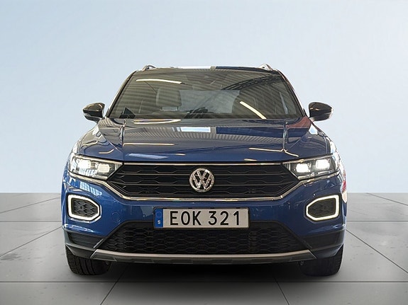 Volkswagen T-Roc 2 of 21