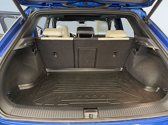 Volkswagen T-Roc 12 of 21
