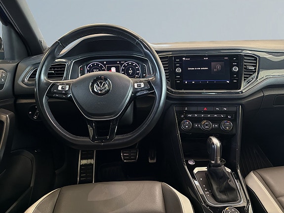 Volkswagen T-Roc 8 of 21