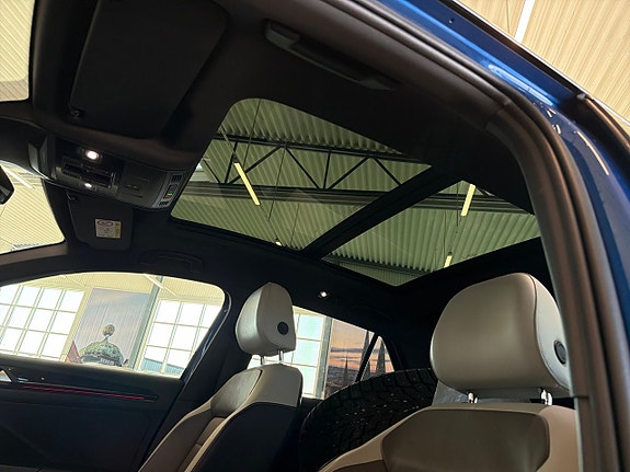 Volkswagen T-Roc 17 of 21