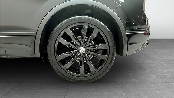 Volkswagen Tiguan 6 of 14