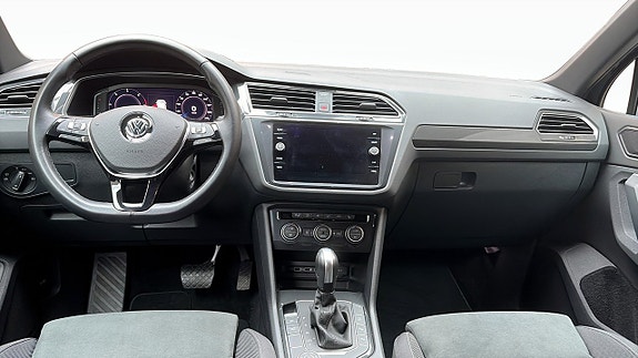 Volkswagen Tiguan 10 of 14