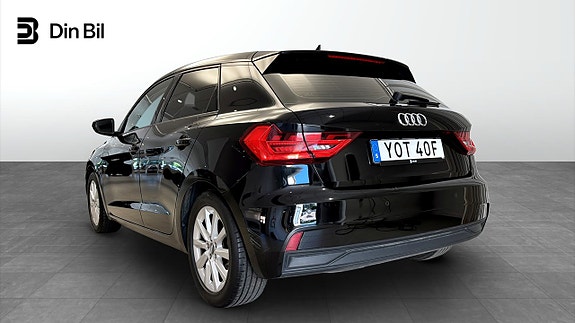 Audi A1 3 of 5