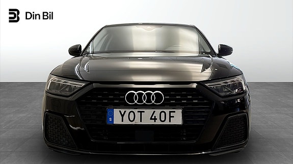 Audi A1 4 of 5