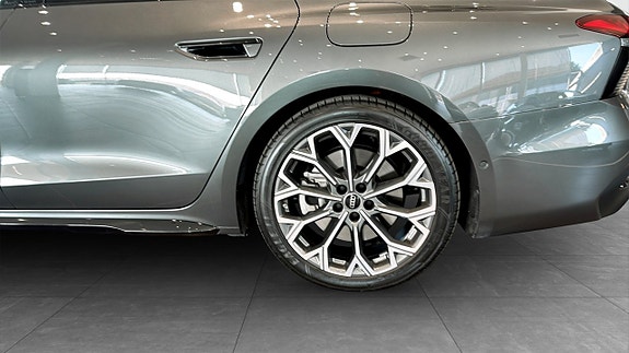 Audi A6 6 of 18