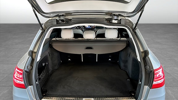 Mercedes-Benz C250 10 of 19