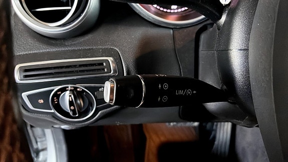 Mercedes-Benz C250 16 of 19