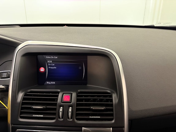 Volvo XC60 22 of 26