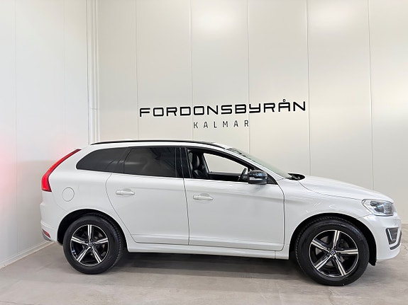 Volvo XC60 3 of 26