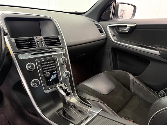 Volvo XC60 17 of 26