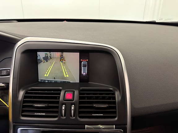 Volvo XC60 19 of 26