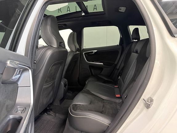 Volvo XC60 15 of 26
