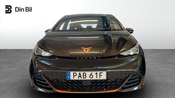 Cupra Born 4 of 5