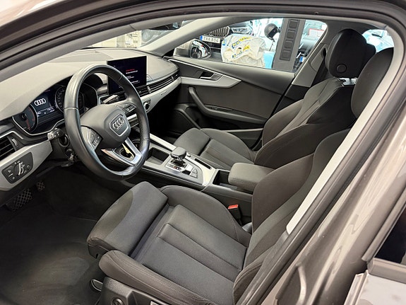 Audi A4 7 of 12