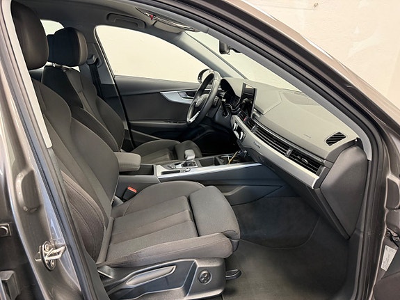 Audi A4 5 of 12