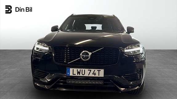 Volvo XC90 4 of 5