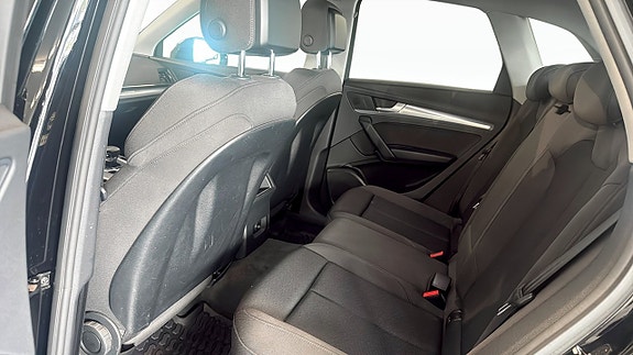 Audi Q5 12 of 19