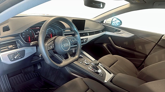 Audi A5 7 of 17