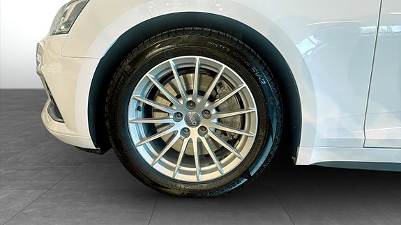 Audi A5 6 of 17