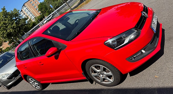 Volkswagen Polo 2 of 3